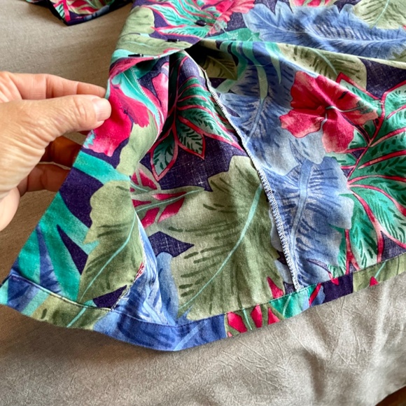 Hawaiian Shirt, SMALL Hawaiian Top, Button Down, Luau Shirt, Vintage - Picture 7 of 10